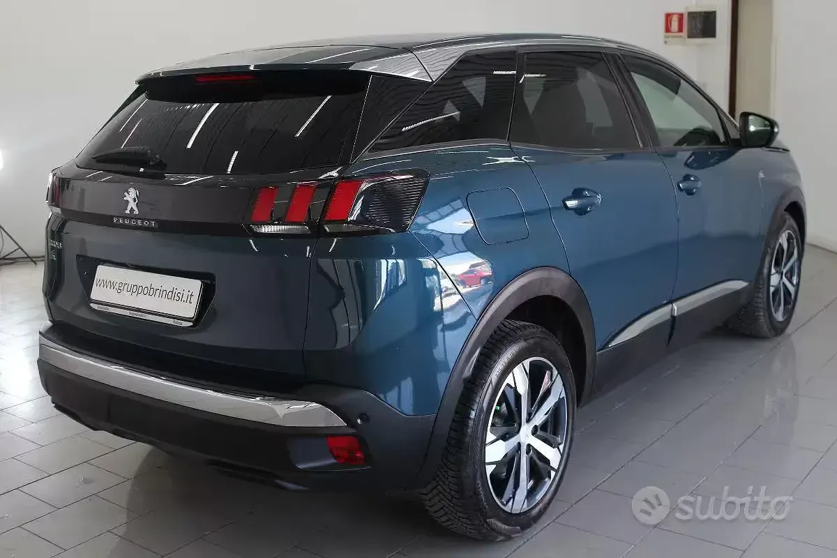 Usata Peugeot 3008 Allure 131 CV (96 kW) 2023 Blu SUV