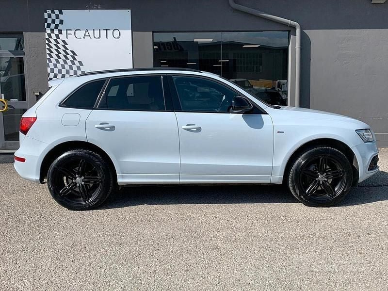 Usata Audi Q5 S-Line 179 CV (131 kW) 2017 Bianco SUV