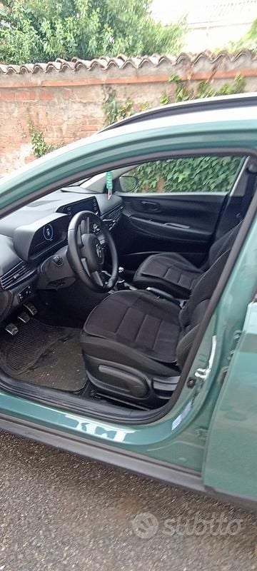 Usata Hyundai Bayon 100 CV (73 kW) 2022 Verde SUV