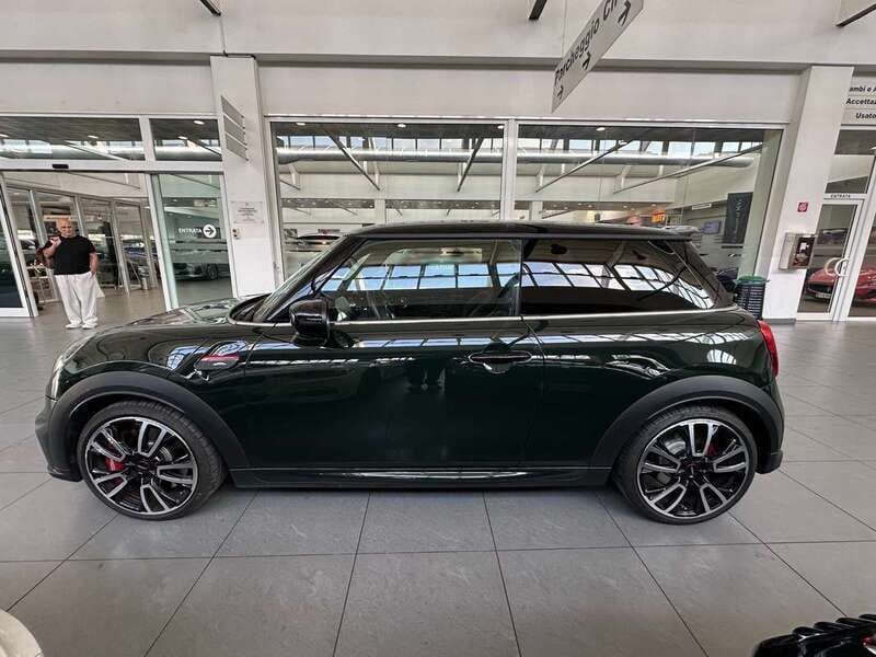 Verde Usata 2023 Mini John Cooper Works Due volumi | 28.000 € (Super prezzo) - Immagine 1/4