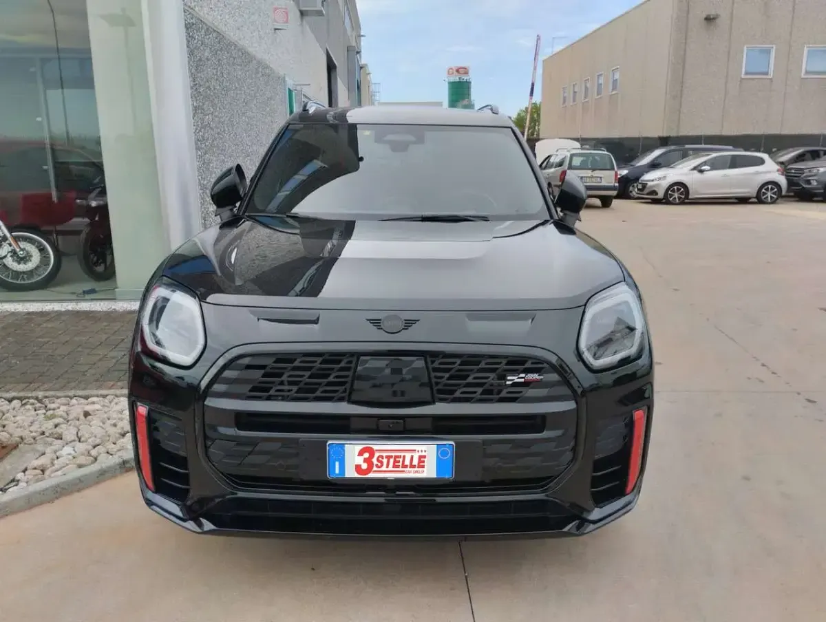 Usata Mini John Cooper Works Countryman 300 CV (220 kW) 2024 Nero SUV