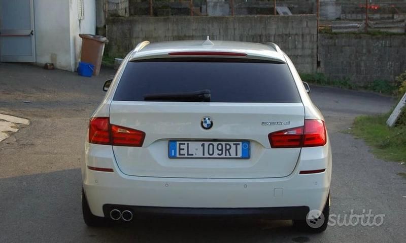 Usata BMW 520 184 CV (135 kW) 2012 Bianco Station wagon
