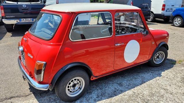 Usata Mini Cooper 54 CV (39 kW) 1970 Rosso / pastello Utilitaria