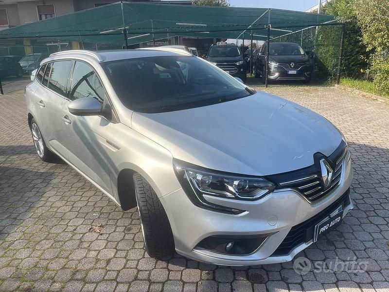 Usata Renault Mégane GrandTour Bose Edition 110 CV (80 kW) 2017 Grigio Station wagon