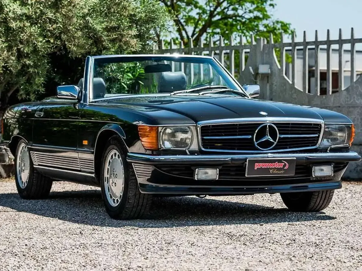 Usata Mercedes SL420 218 CV (160 kW) 1988 Smoke silver Cabrio