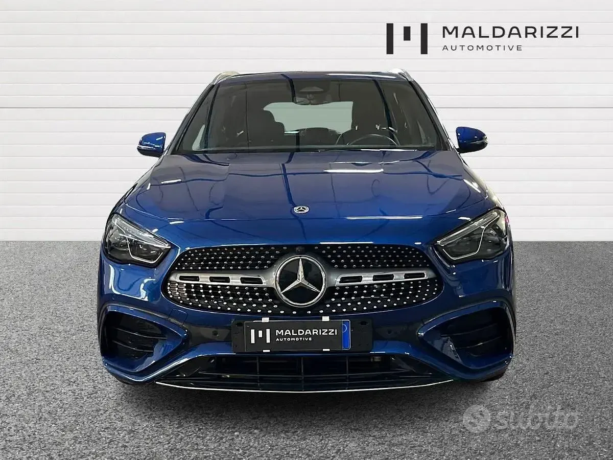 Usata Mercedes GLA200 Advanced Plus 150 CV (110 kW) 2023 Blu SUV