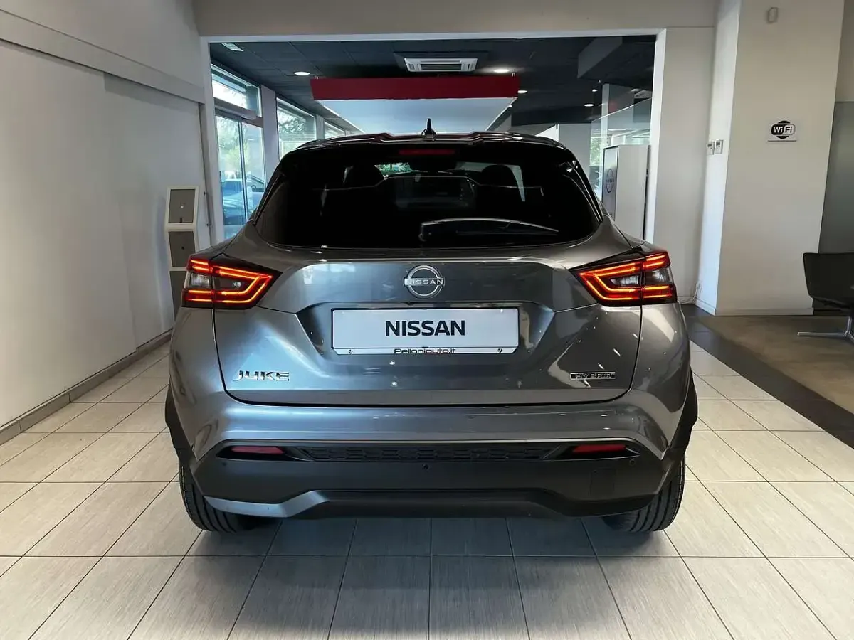 Nuova Nissan Juke N-Connecta 143 CV (105 kW) 2026 Grigio SUV