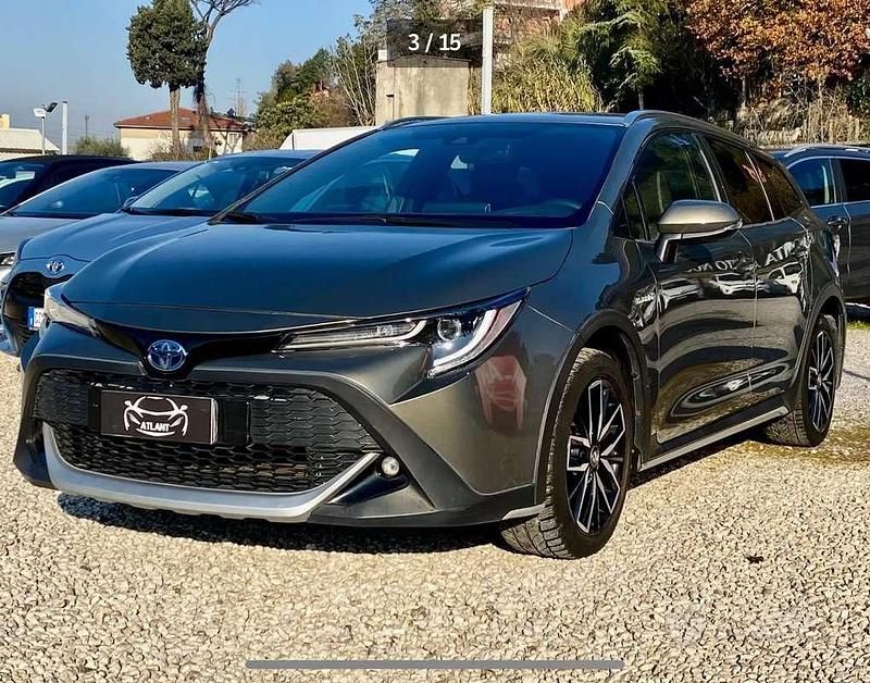 Usata Toyota Corolla 152 CV (111 kW) 2020 Bronzo Station wagon