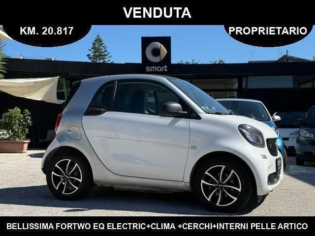 Usata Smart ForTwo Electric Drive 41 kW (56 CV) 2019 Bianco Utilitaria