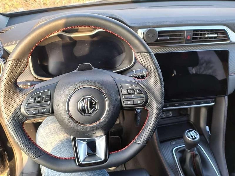 Usata MG ZS 117 CV (86 kW) 2025 Nero SUV