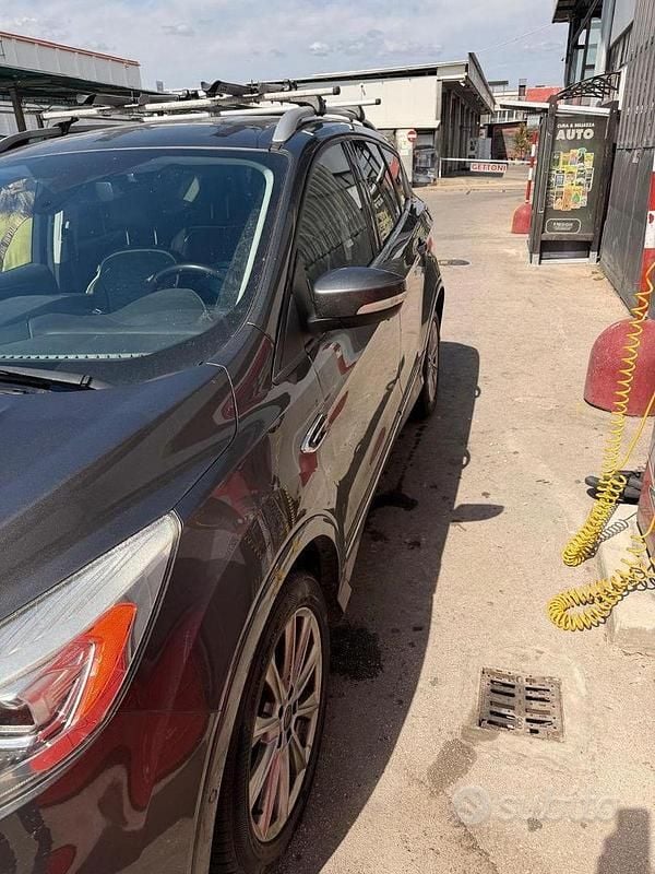 Usata Ford Kuga Vignale 2017 Grigio SUV