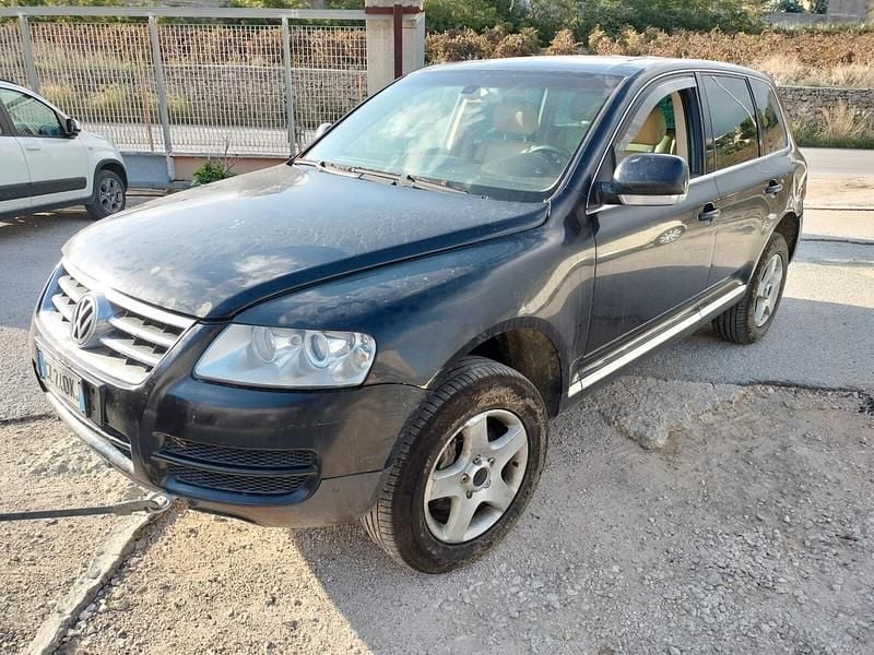 Usata VW Touareg 224 CV (164 kW) 2006 Nero SUV