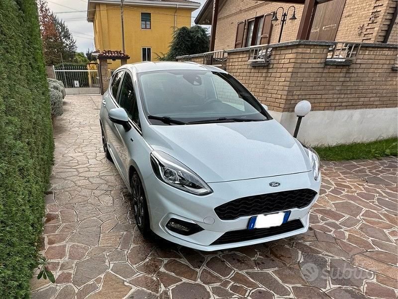 Usata Ford Fiesta ST-Line 86 CV (63 kW) 2019 Bianco Utilitaria
