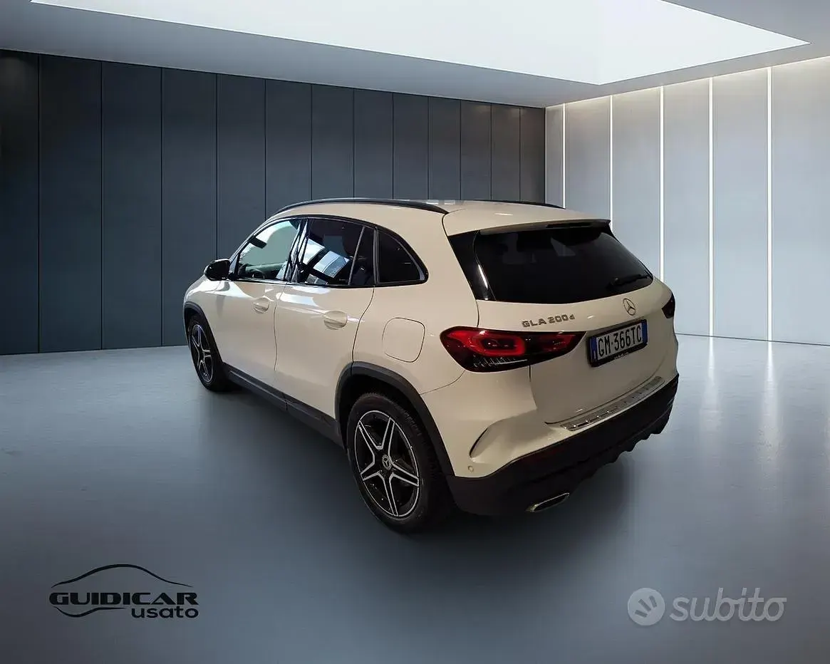 Usata Mercedes GLA200 Premium 150 CV (110 kW) 2023 Bianco SUV