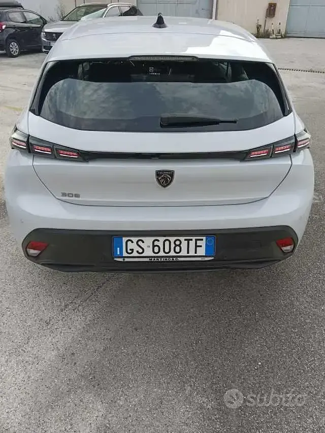Usado Peugeot 308 Active 131 CV (96 kW) 2024 Berlina