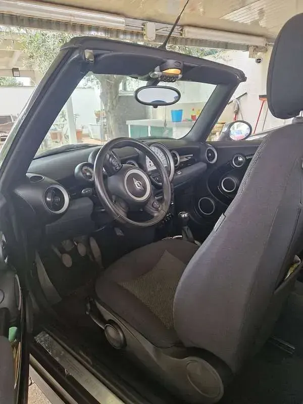 Usata Mini Cooper D Cabriolet 111 CV (81 kW) 2011 Argento Cabrio