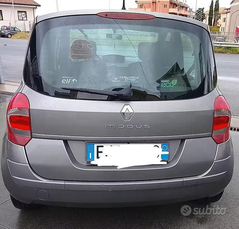 Usata Renault Modus 2011 Grigio Monovolume