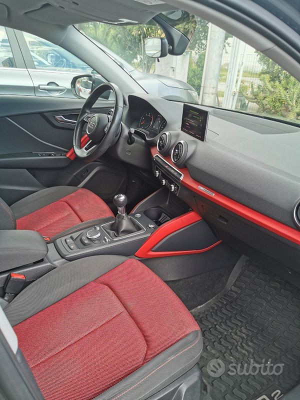 Usata Audi Q2 Admired 116 CV (85 kW) 2020 Grigio SUV