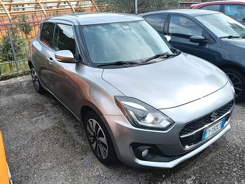 Usata Suzuki Swift 90 CV (66 kW) 2019 Grigio Utilitaria