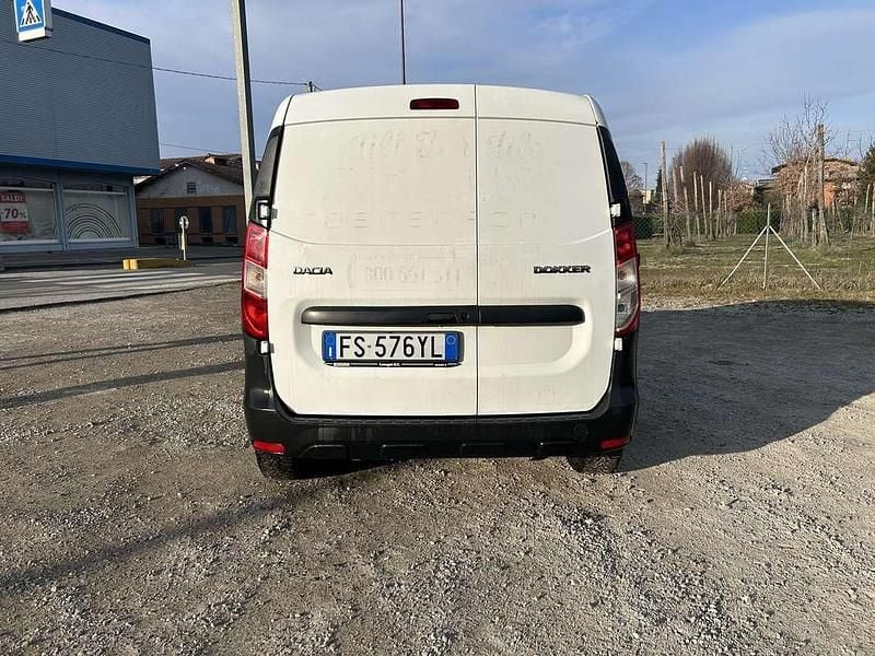 Usata Dacia Dokker 102 CV (75 kW) 2019 Monovolume