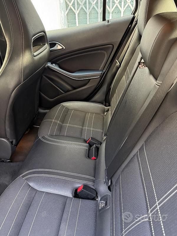 Usata Mercedes GLA200 Premium 2018 Grigio SUV