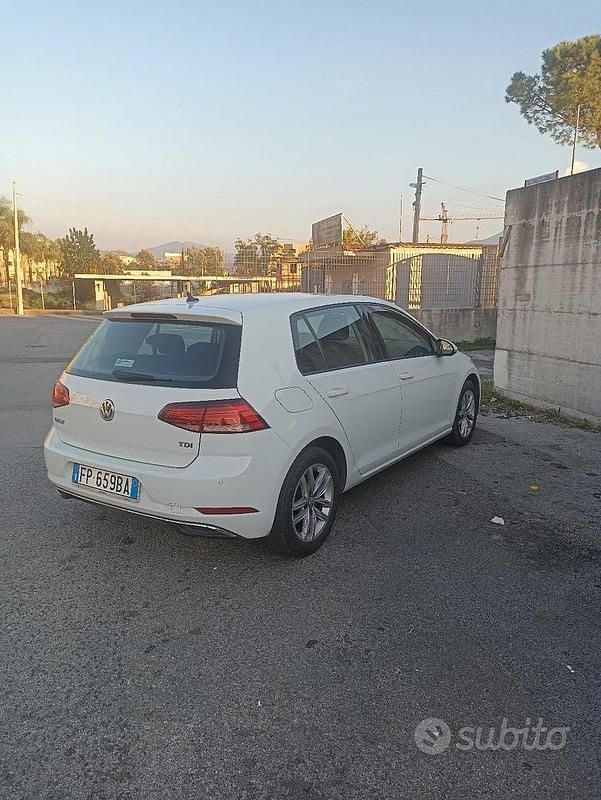 Bianco Usata 2018 VW Golf Berlina | 10.999 € (Super prezzo) - Immagine 1/4
