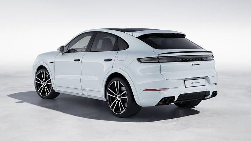 Usata Porsche Cayenne 470 CV (345 kW) 2024 Bianco SUV