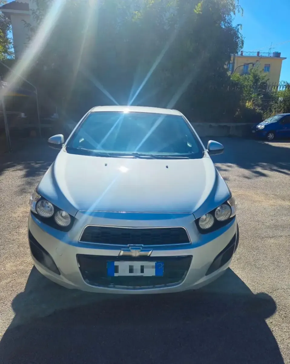 Usata Chevrolet Aveo LT 84 CV (61 kW) 2014 Argento Berlina