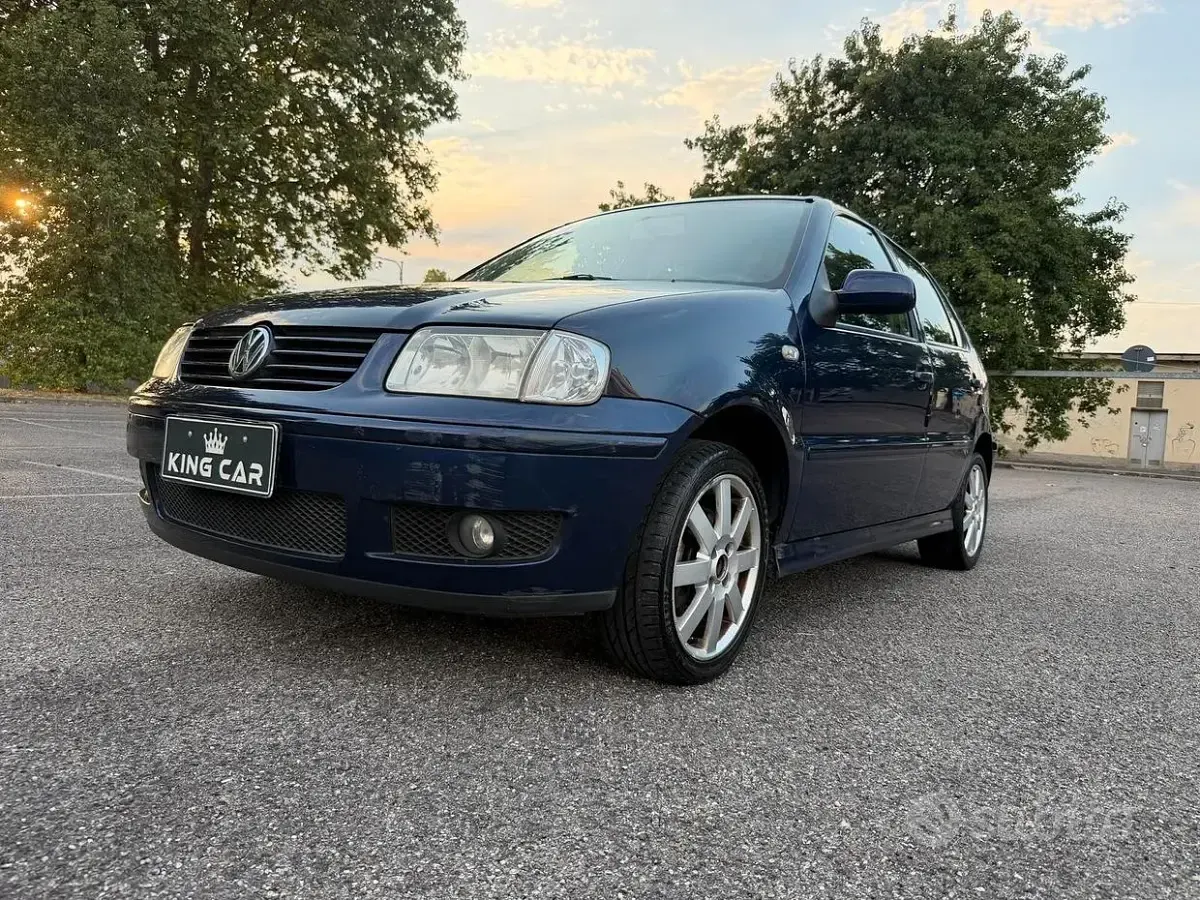 Usata VW Polo Highline 75 CV (55 kW) 2001 Blu Utilitaria