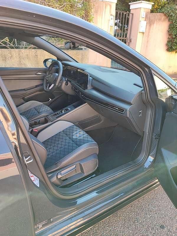 Usata VW Golf VIII R-line 150 CV (110 kW) 2020 Grigio Berlina