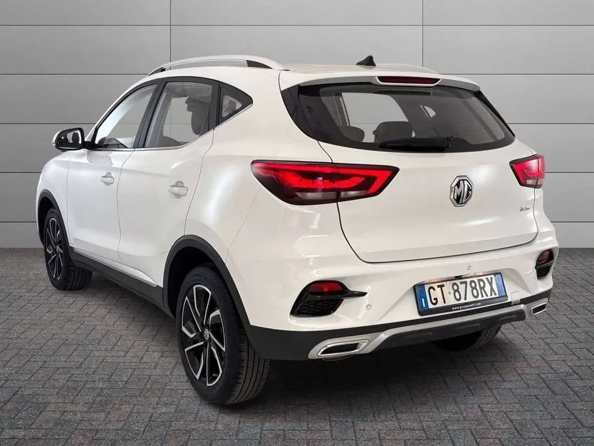 Usata MG ZS 106 CV (77 kW) 2024 Bianco SUV