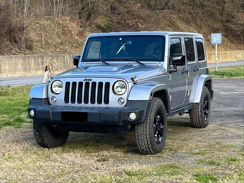 Usata 2015 Jeep Wrangler Sahara SUV | 25.000 € (Ottimo prezzo) - Immagine 1/4