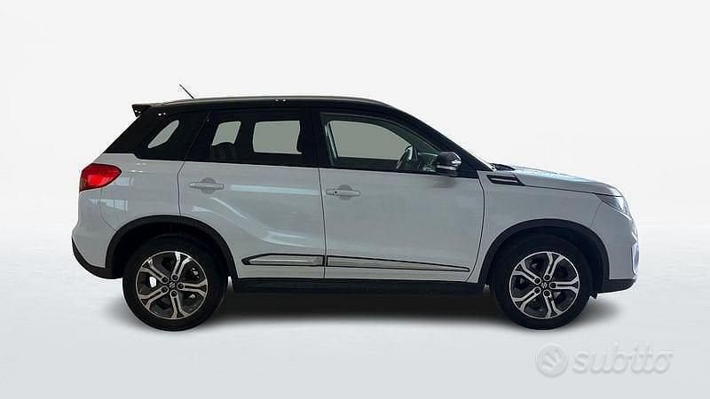 Usata Suzuki Vitara 120 CV (88 kW) 2016 Bianco SUV