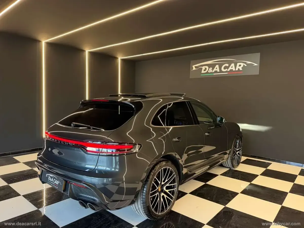 Usata Porsche Macan 265 CV (194 kW) 2023 Grigio SUV