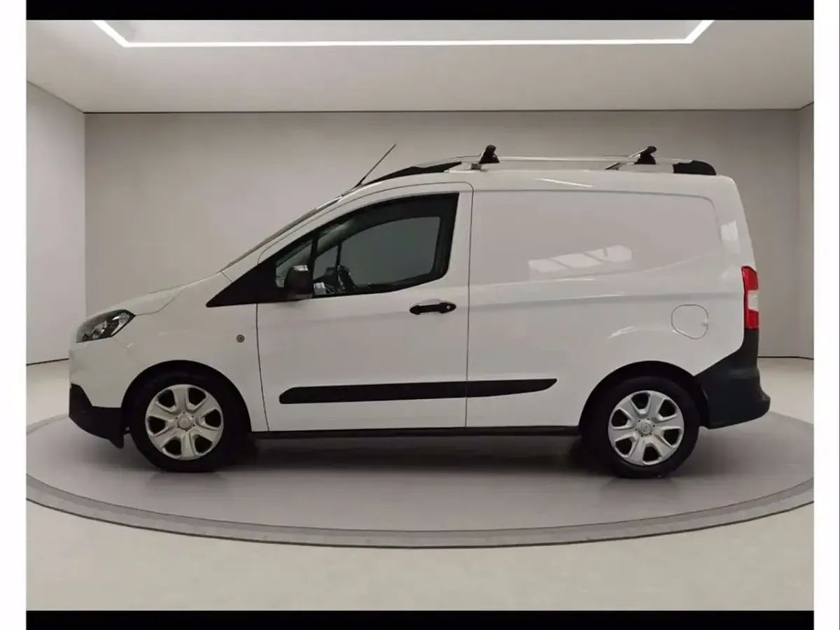 Usata Ford Transit Trend 101 CV (74 kW) 2022 Bianco frozen Furgone