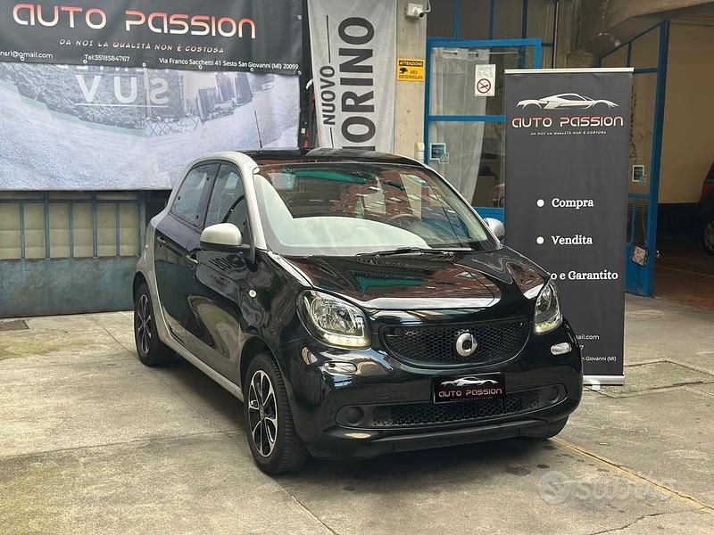Usata Smart ForFour Passion 71 CV (52 kW) 2016 Nero Utilitaria