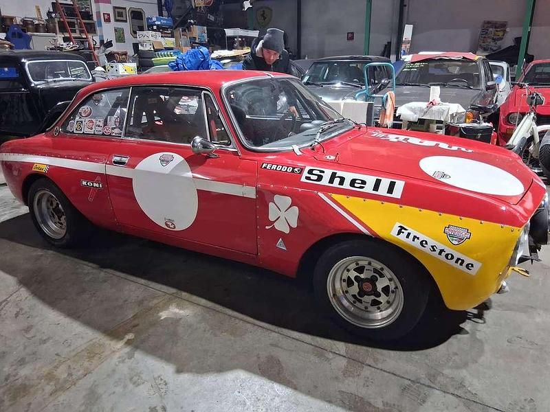 Usata Alfa Romeo GT 200 CV (147 kW) 1971 Rosso Coupé