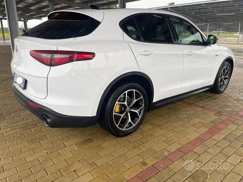 Usata Alfa Romeo Stelvio Executive 180 CV (132 kW) 2018 Bianco SUV