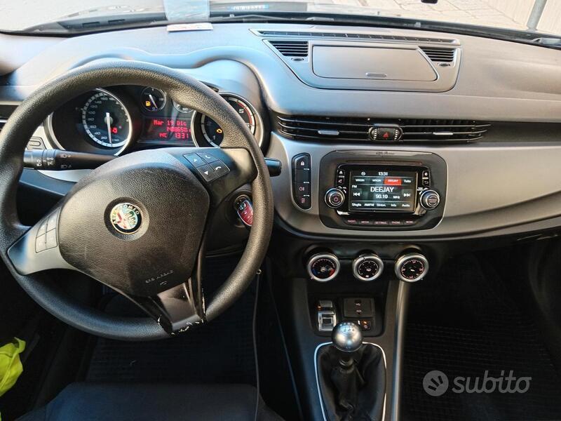 Usato 2015 Alfa Romeo Giulietta 1.4 Benzin 105 CV (8.700 €)