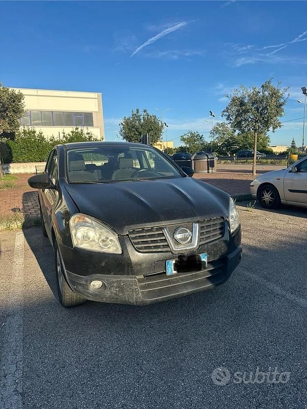 Nero Usata 2008 Nissan Qashqai SUV | 2200 € (Buon prezzo) - Immagine 1/4