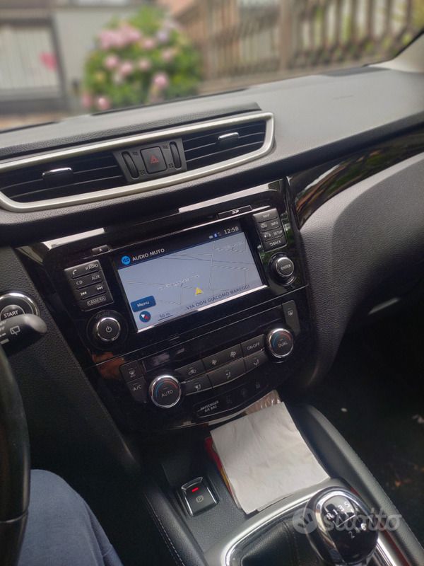 Usata Nissan Qashqai 140 CV (102 kW) 2014 Grigio SUV