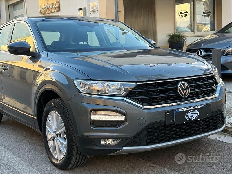 Usata VW T-Roc 150 CV (110 kW) 2020 Grigio SUV