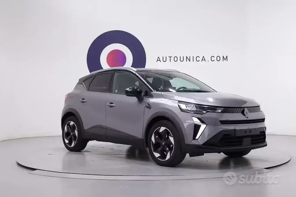 Usata Renault Captur Techno 101 CV (74 kW) 2025 Grigio SUV