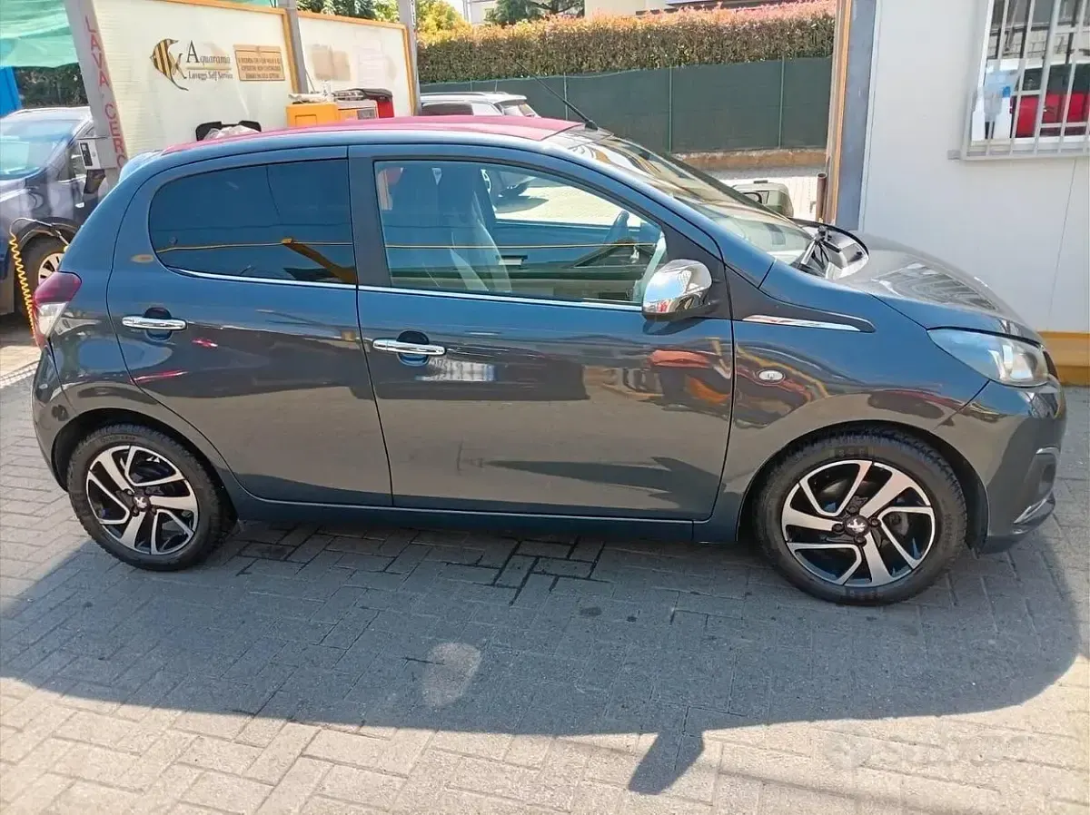 Usata Peugeot 108 Collection 82 CV (60 kW) 2018 Grigio Cabrio