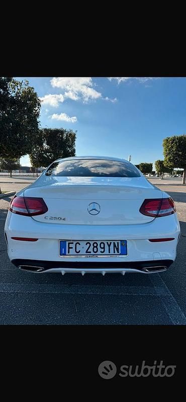 Usata Mercedes C250 203 CV (149 kW) 2016 Bianco Coupé