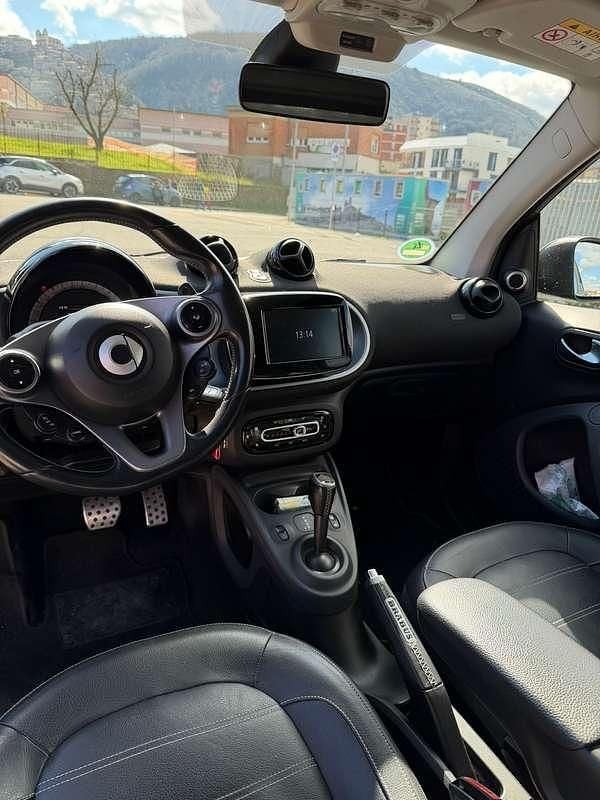 Usata Smart ForTwo Cabrio Brabus 90 CV (66 kW) 2018 Nero Cabrio