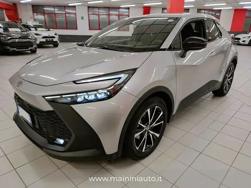 Usata Toyota C-HR Play 98 CV (72 kW) 2025 SUV