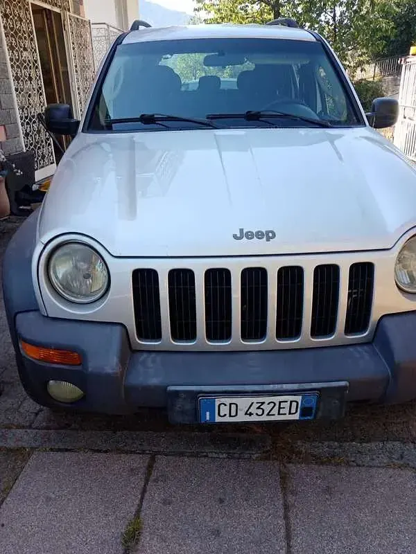 Usata Jeep Cherokee Limited 143 CV (105 kW) 2002 SUV