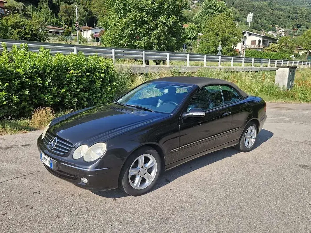 Usata Mercedes CLK200 Elegance 163 CV (119 kW) 2005 Nero Cabrio