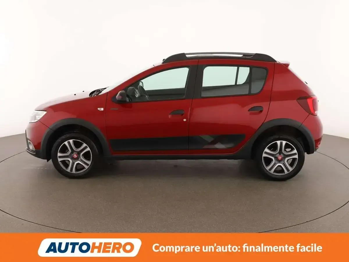 Usata Dacia Sandero 95 CV (69 kW) 2019 Rosso Utilitaria
